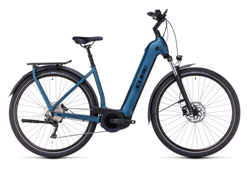 VÉLO DE VILLE ÉLECTRIQUE CUBE KATHMANDU HYBRID ONE 625 EASY ENTRY SHIMANO DEORE 10V 625 WH 700 MM BLEU 2023