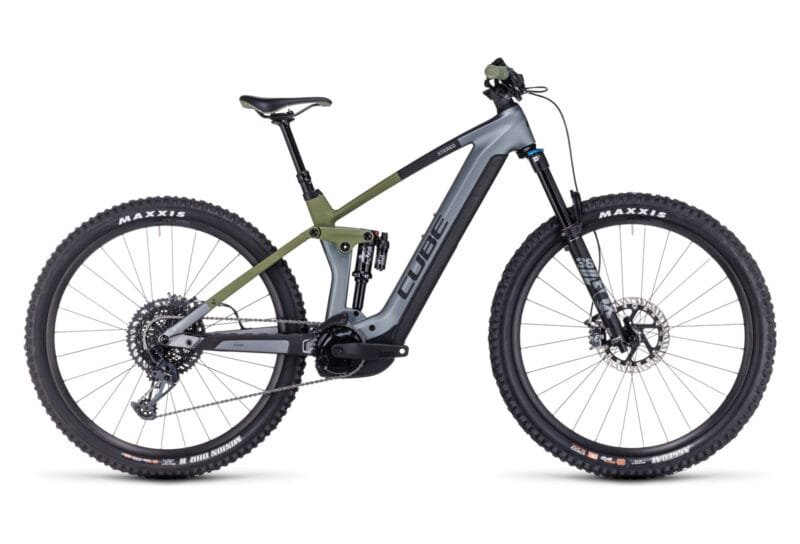 VTT ÉLECTRIQUE TOUT-SUSPENDU CUBE STEREO HYBRID 140 HPC TM 750 SRAM GX EAGLE 12V 750 WH 29'' GRIS FLASH VERT OLIVE 2023